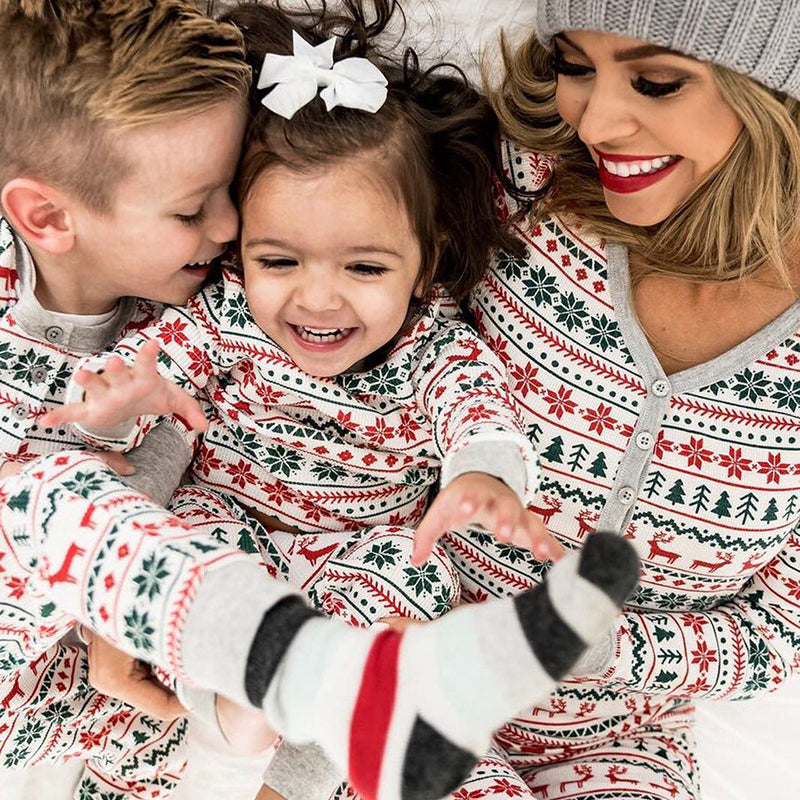 Holiday Family Pajamas to Make your Holidays Bright!