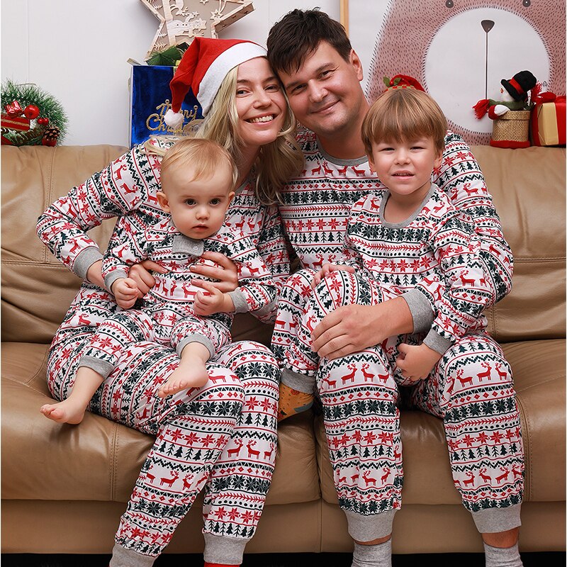 Holiday Family Pajamas to Make your Holidays Bright!