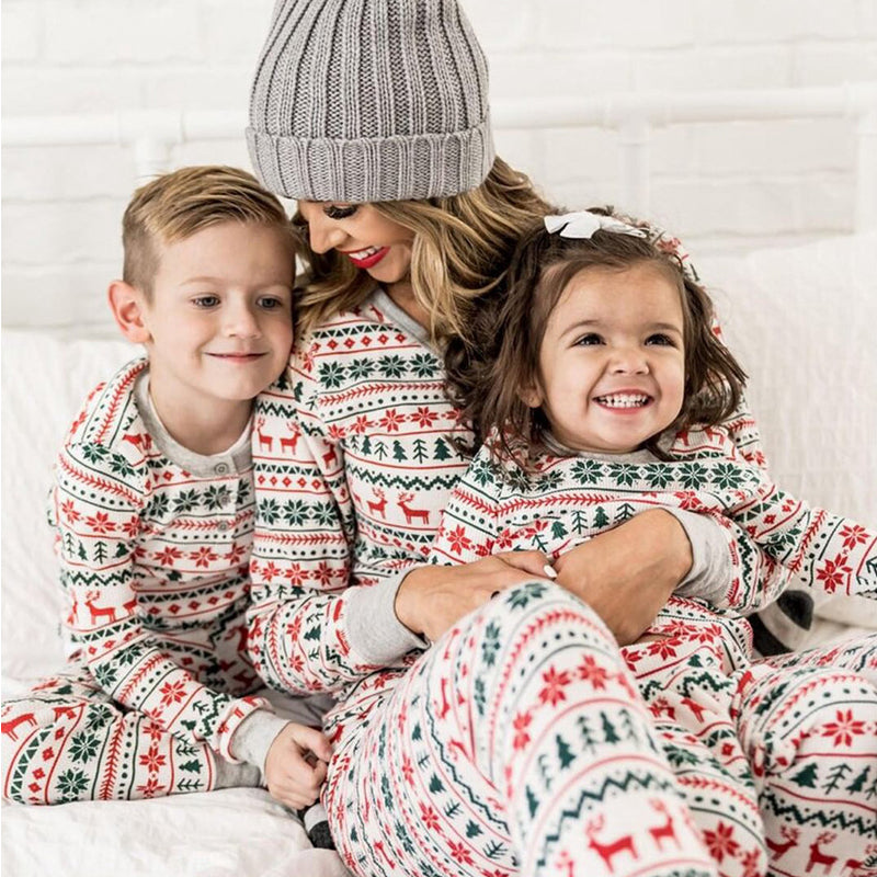 Holiday Family Pajamas to Make your Holidays Bright!